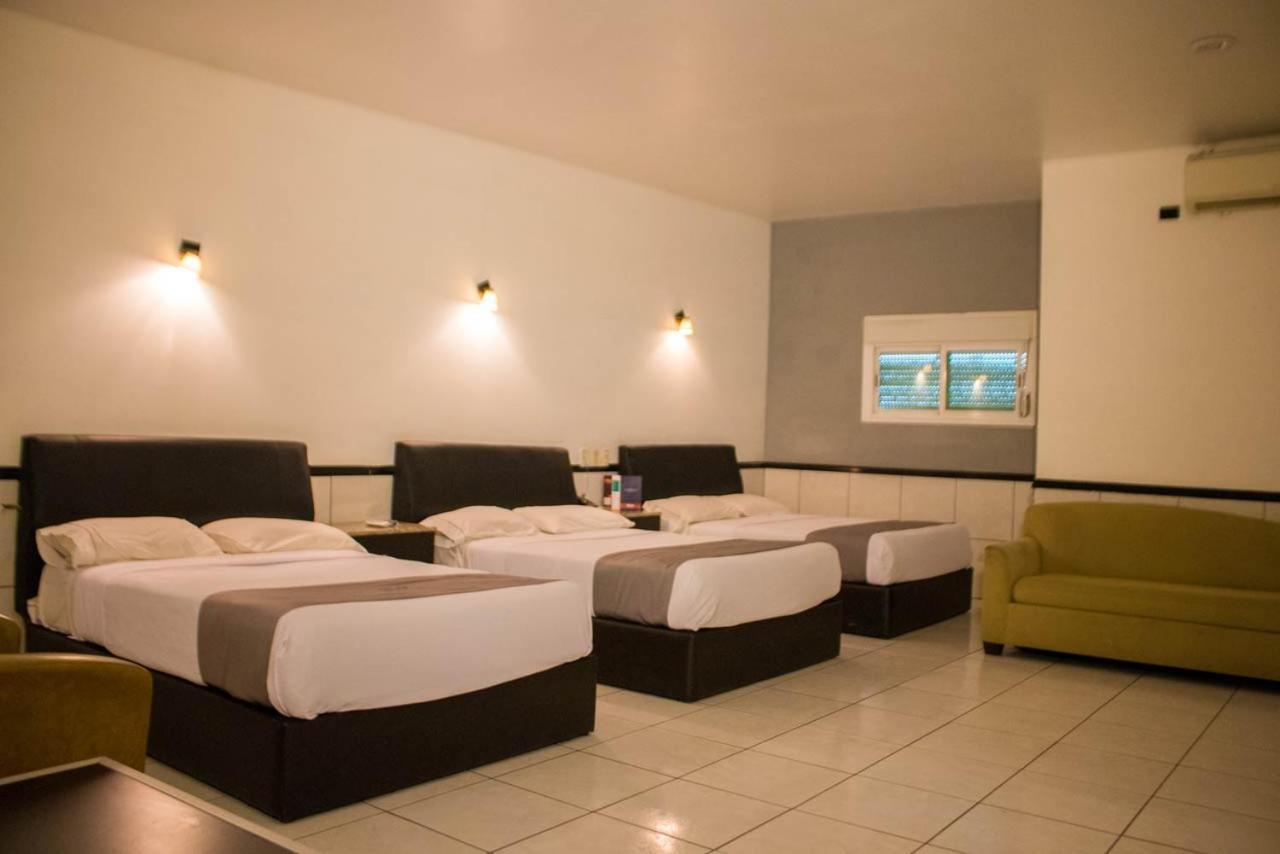 Hotel Maioris El Diez Culiacán Exterior foto